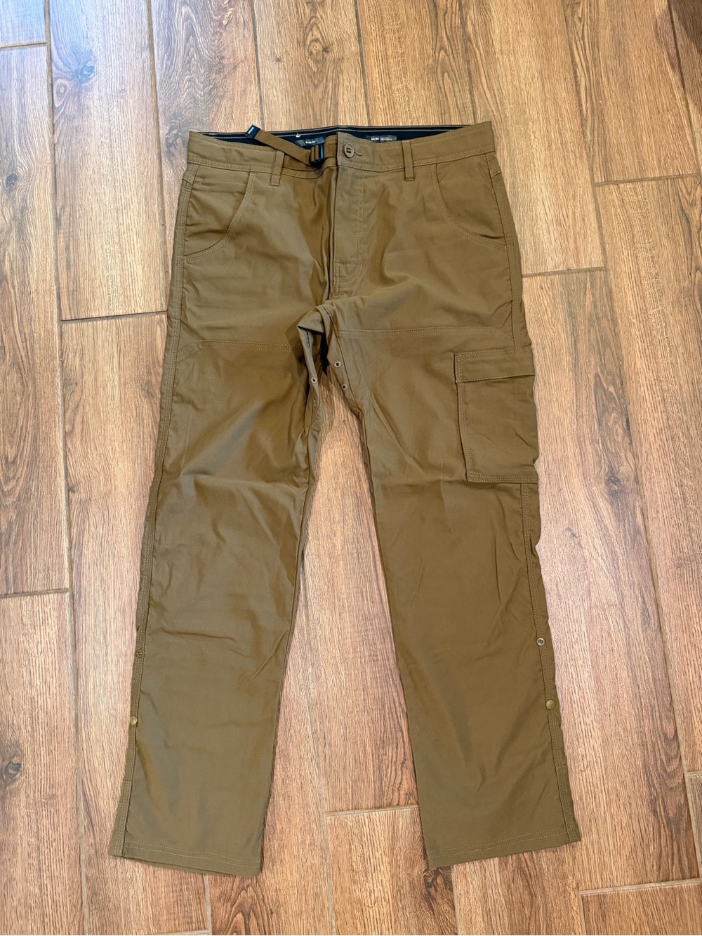 Prana Men's Cargo hiking Pants in Brown / men’s 34x30